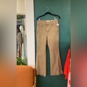 Tan Wrangler retro flare sz 29 x 32 Flare Jeans